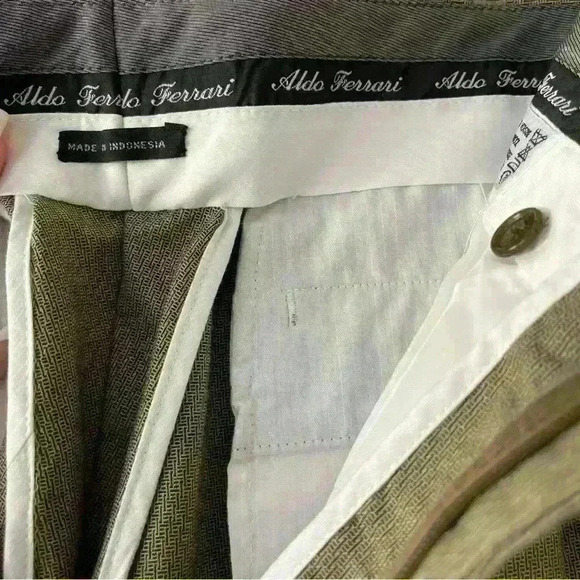 Aldo Ferrari Mens Pants 100 % Wool Rome Italy Size S34 Pleated Formal Office - Picture 4 of 13